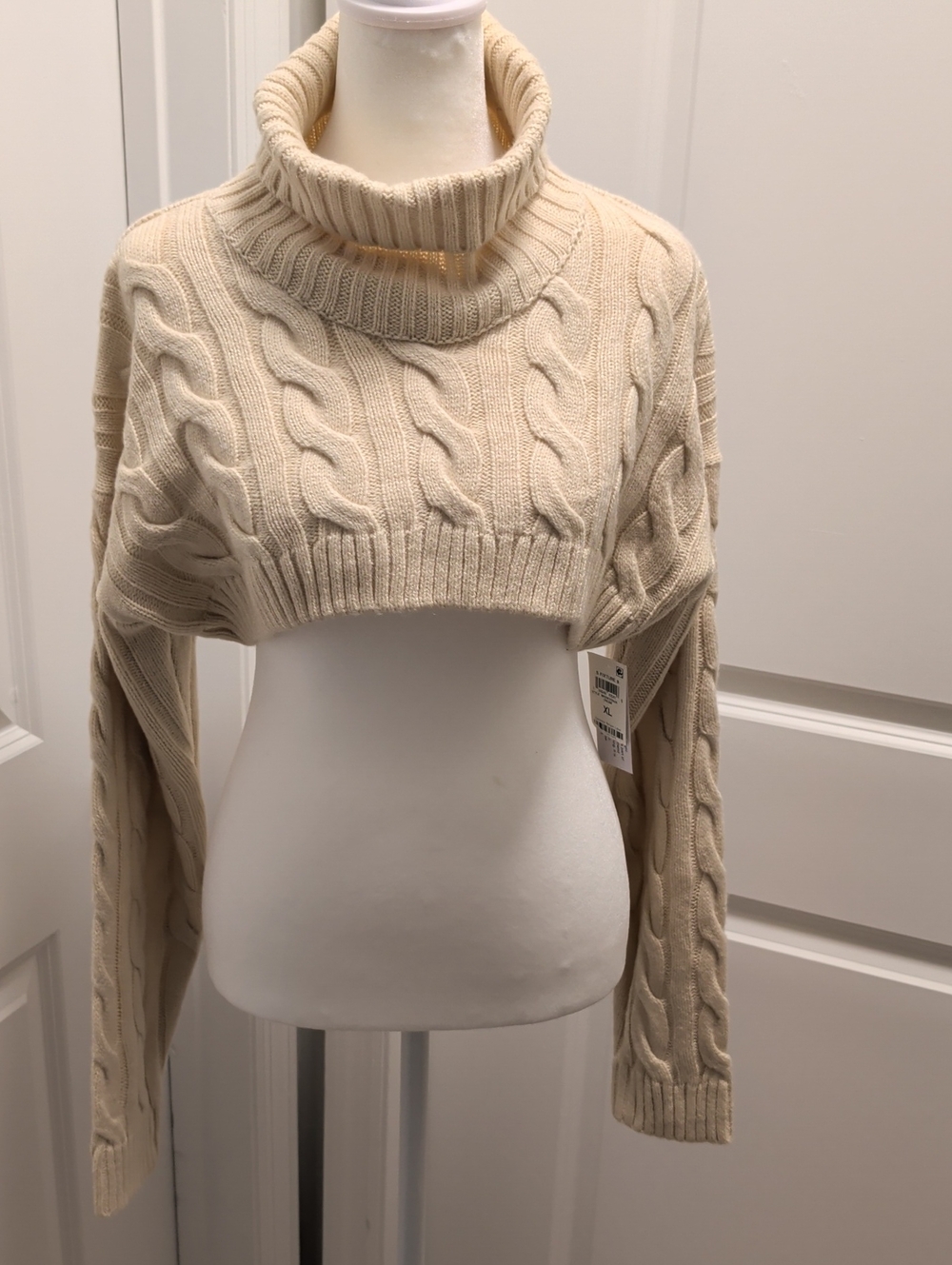 AND NOW THIS - NWT Size XL Turtleneck Cable Knit Cropped Sweater - Cream Butter